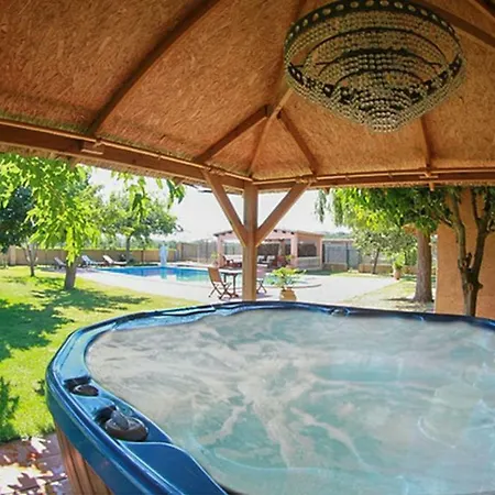 Cal Maduxaire Casa Aislada-hipica *